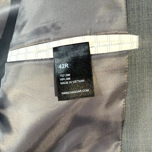 Haggar‎ Men's Gray Travel Performance Blazer Tailored Fit Size 42R - Picture 8 of 10